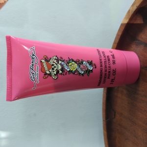 Ed Hardy shimmering body lotion